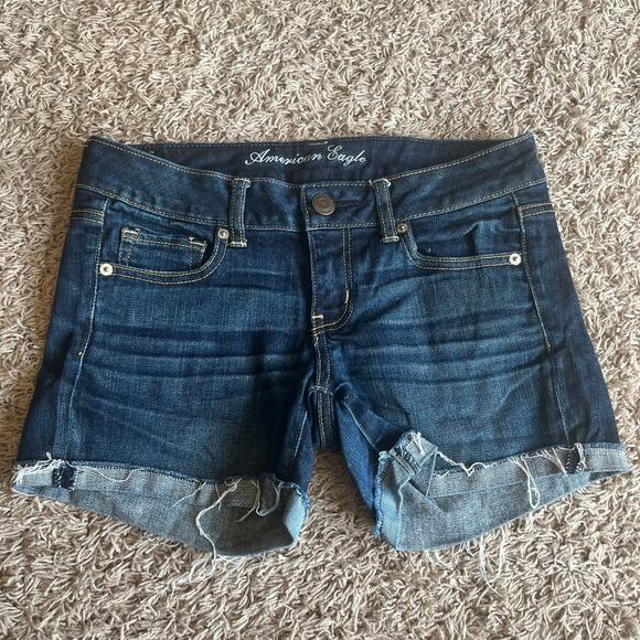 American Eagle Dark Wash Jean Short Size 4 - Picture 5 of 5